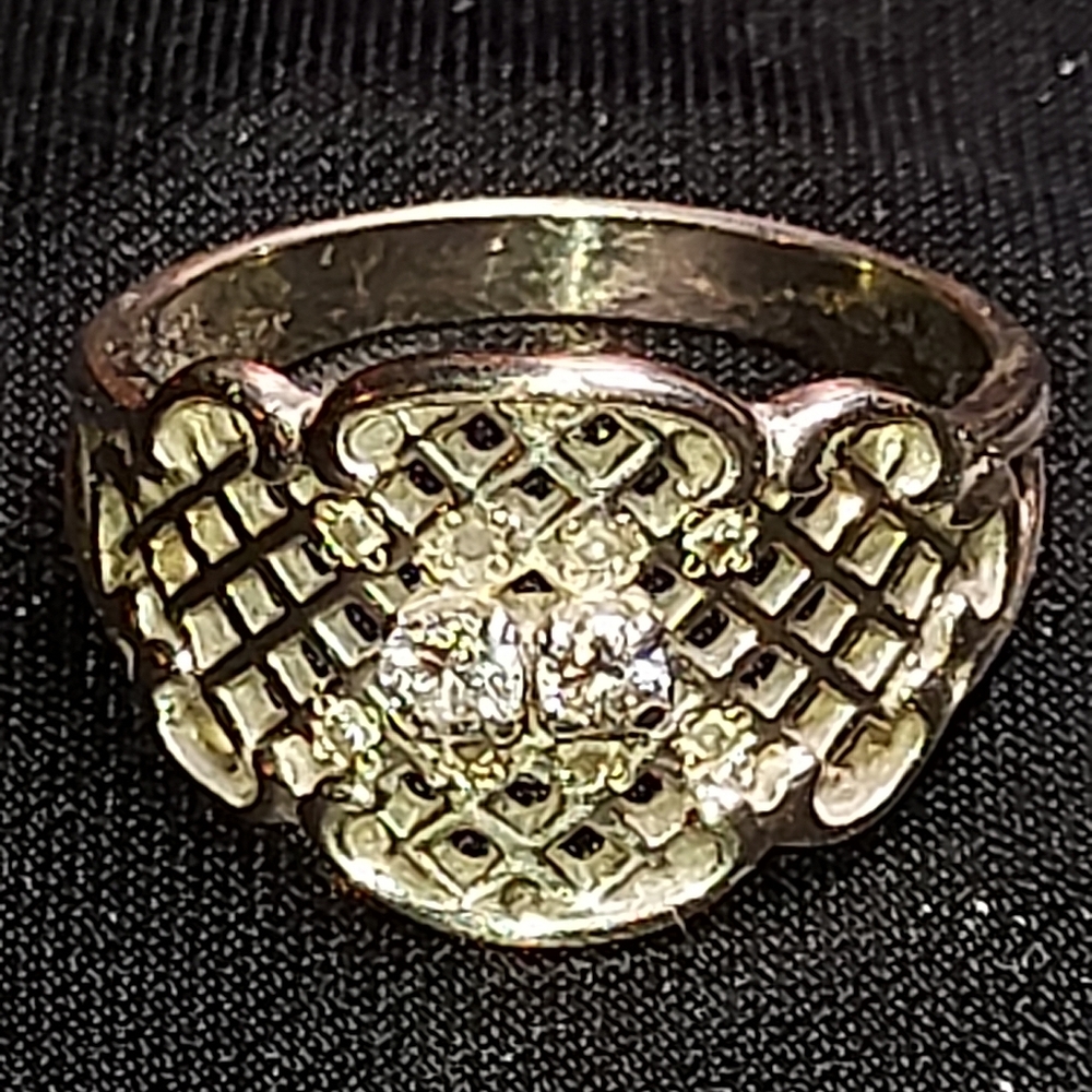 14K Antique Solid White Gold & Diamond Ring